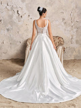 Vintage Elegant Sleeveless Square Neck Lace Mini Dress With Satin Maxi A-Line Ruffle Train, 2-Piece Wedding Dress Bridal Gown